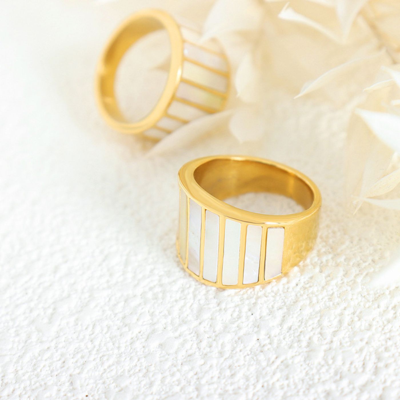 Mother of Pearl Veil Ring