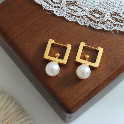 Boucles d’oreilles Carré avec Perle