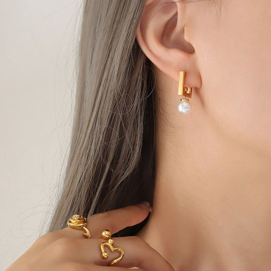 Boucles d’oreilles Carré avec Perle