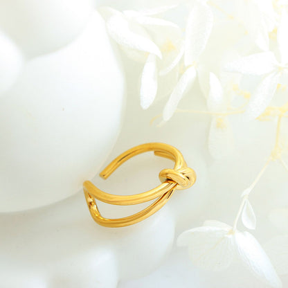 Double Twist Ring