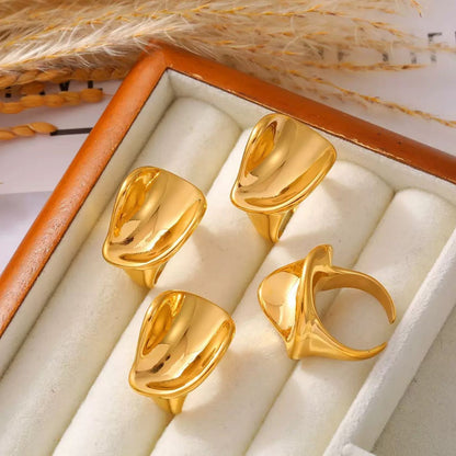 Bague bombée dorée