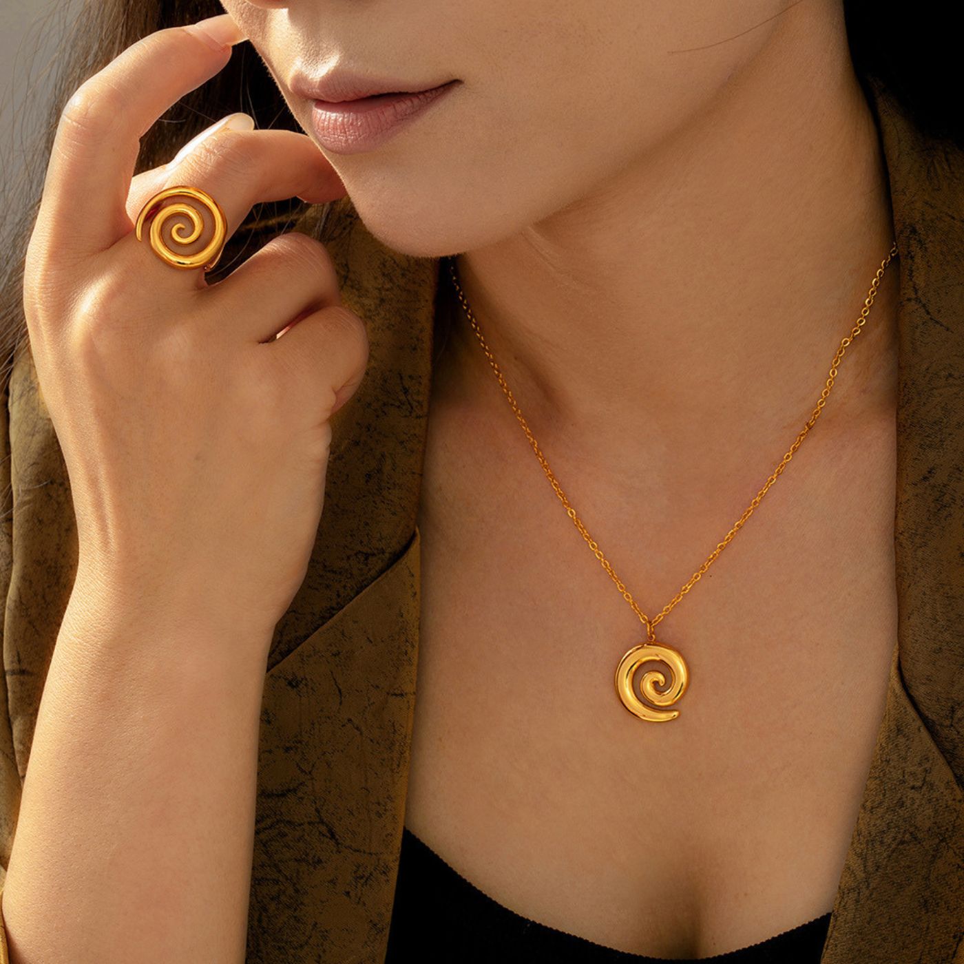 Parure Spirale – Ensemble bague & collier