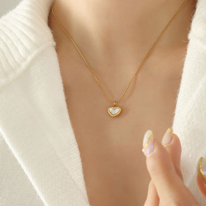 White mother-of-pearl heart jewelry set