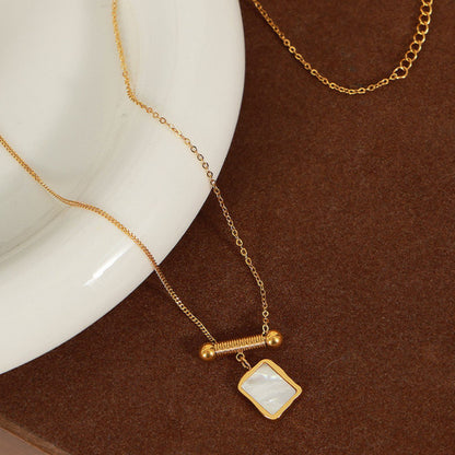 Mother-of-pearl and twisted bar necklace