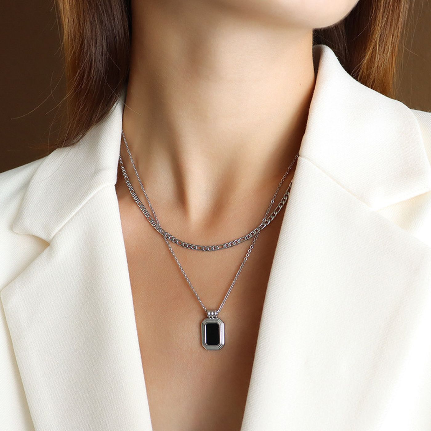 Collier double rangs noire